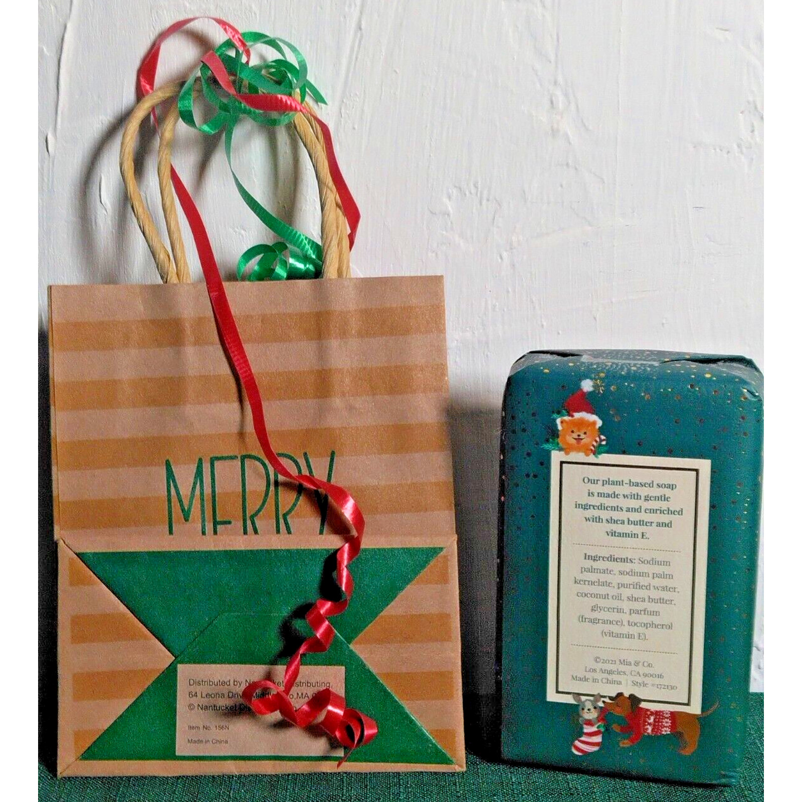 Oh Christmas Tree Pine Scented Plant Based Bar Soap 10.58 Oz With Gift Bag!