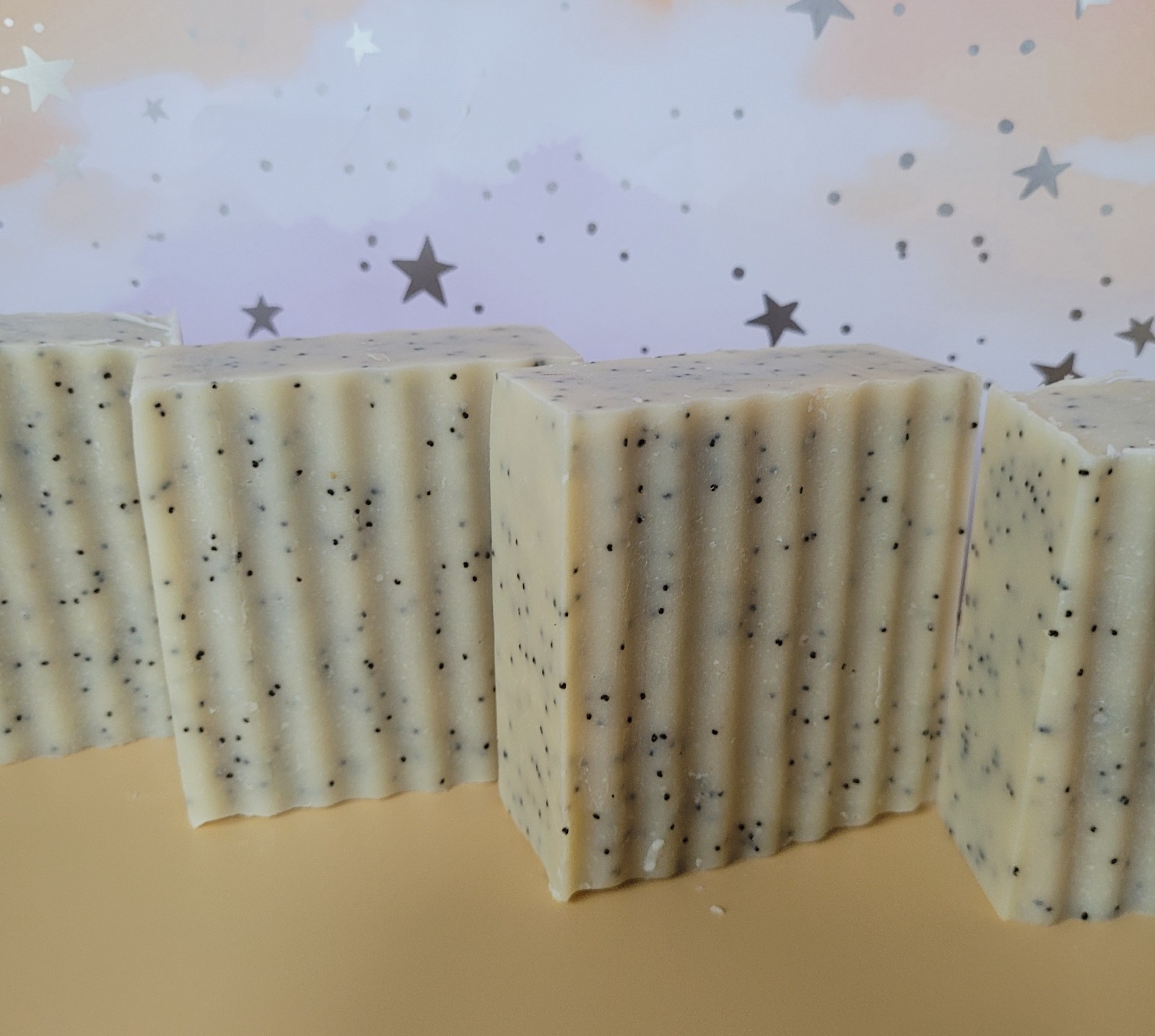 Lemon Poppy Seeds Expoliating Bar