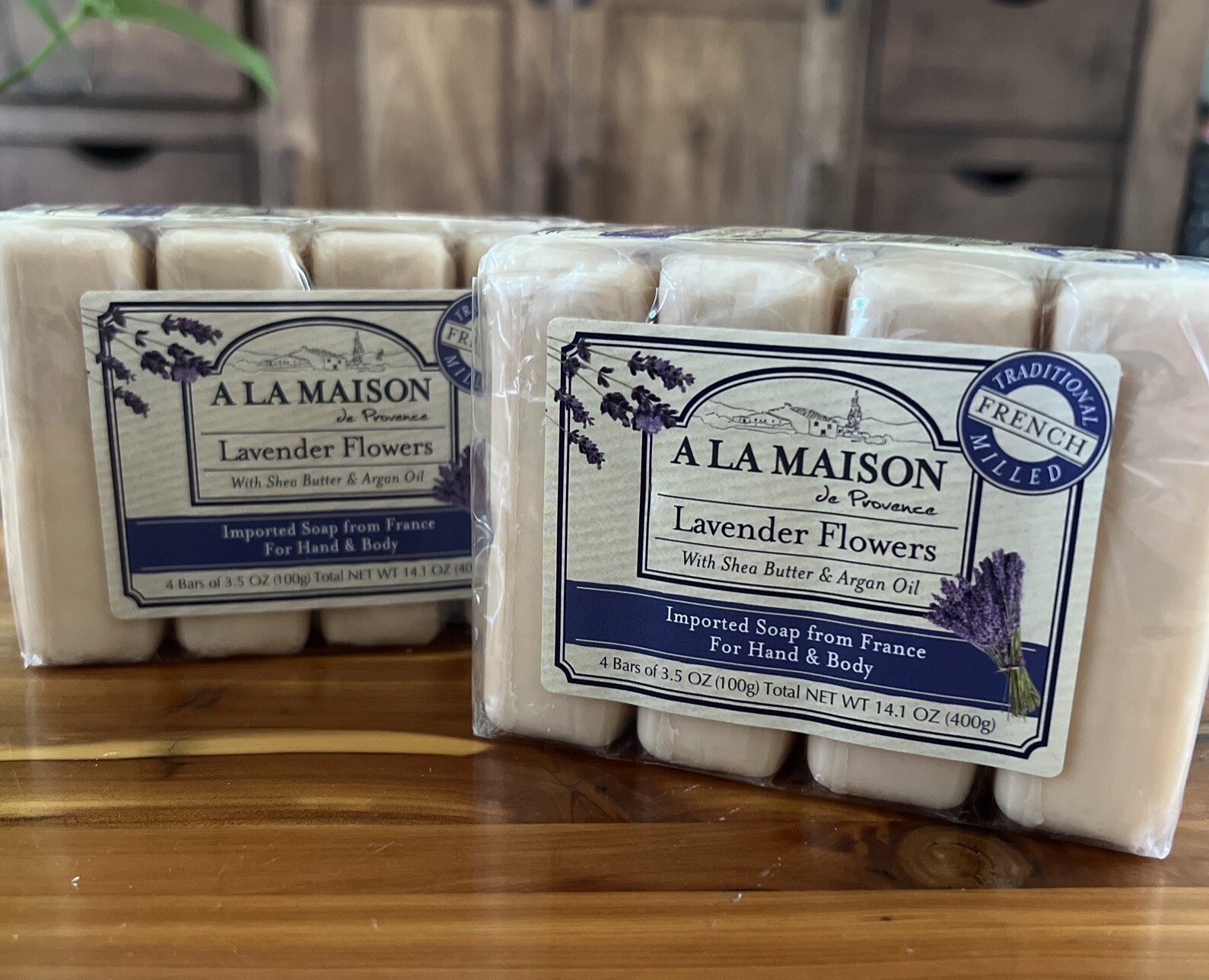A La Maison Lavender Flowers Bar Soap ~ 2 Packs Of 4 ~ 3.5 oz Each