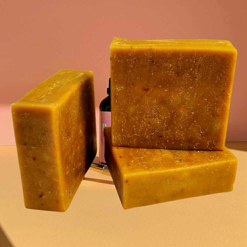 1 Whitening Soap Frankincense w/ Kojic Acid & Niacinamide Vitamin B3
