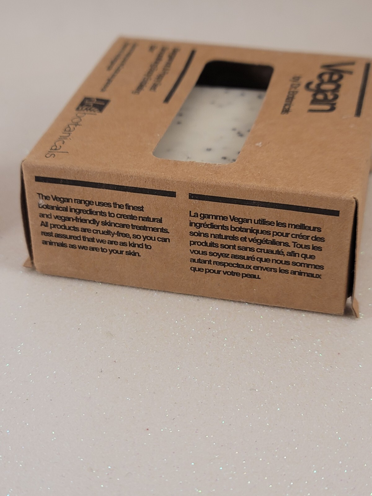 Dr. Botanicals Vegan Bergmont & Poppy Seed Smoothing Body Exfoliating Bar