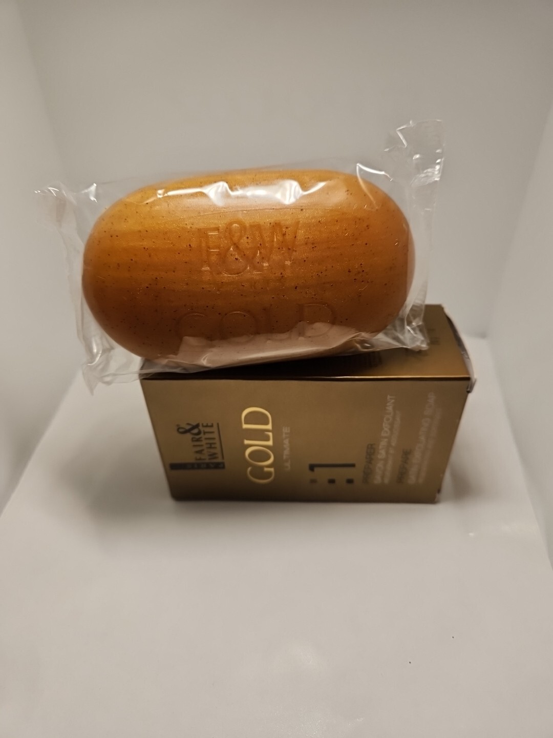 F W Gold Ultimate Satin Exfoliating SOAP Regenerating, Softening 200g 7 0z