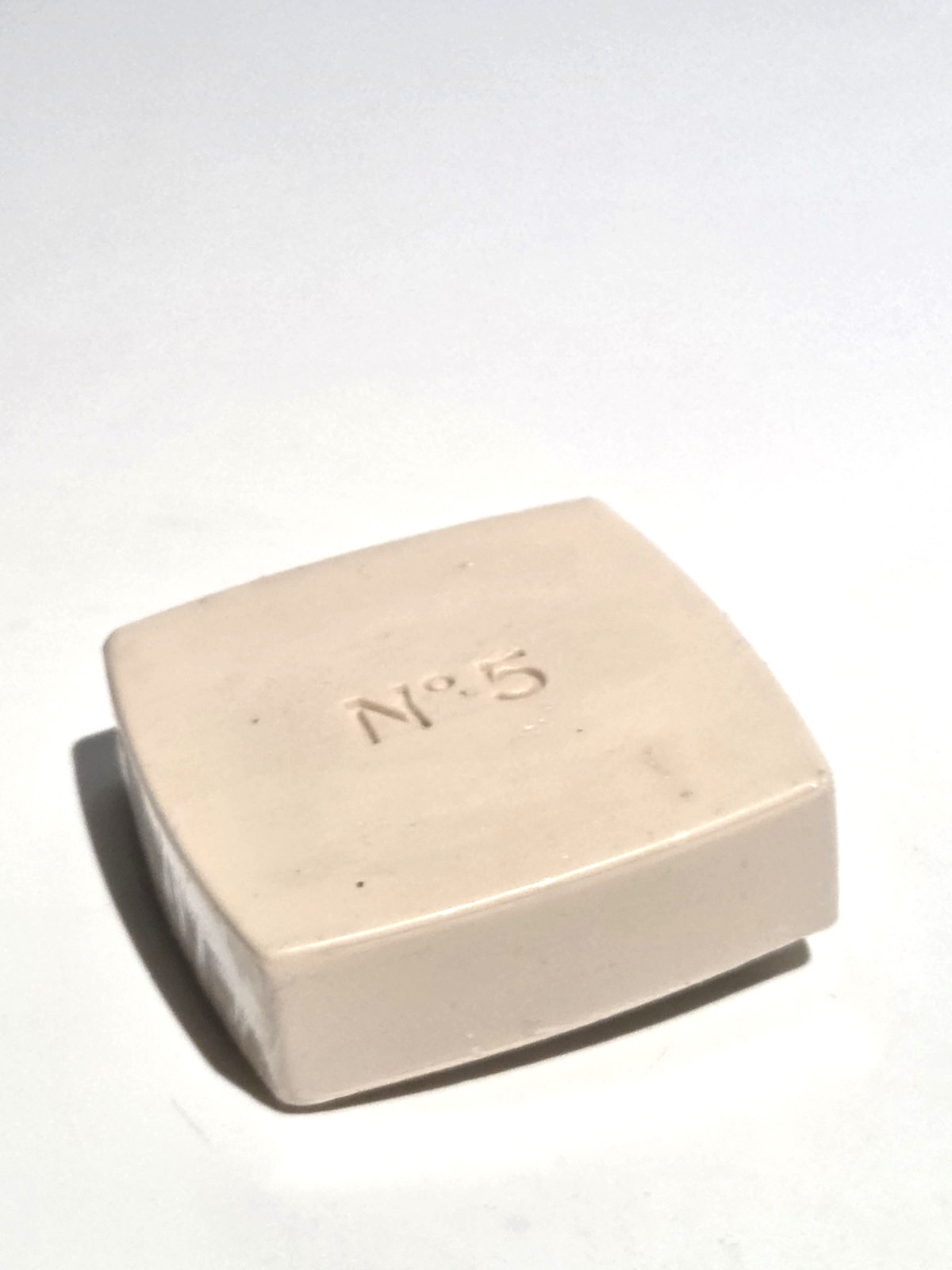 Chanel No.5 Savon Bath Body Soap Sealed in Plastic New 75g Discontinued Vintage