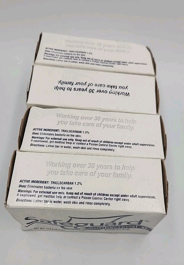 Vtg SafeGuard Antibacterial Deodorant Bar Soap 4oz, 4 Pack- Triclocarban 1.2%