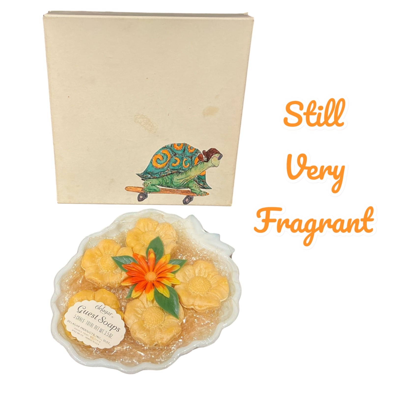Vtg Delagar 5 Guest Daisy Flower Soap Cakes Milk Glass Lily Pad Bowl Tray Dish