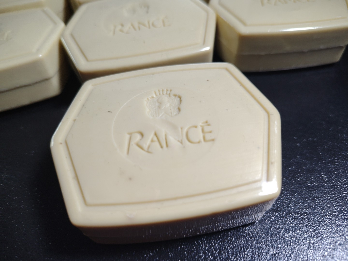 7 Parfumeurs Depuis 1795 RANCE SOAPS Sealed Eau de Fraicheur Maison France READ