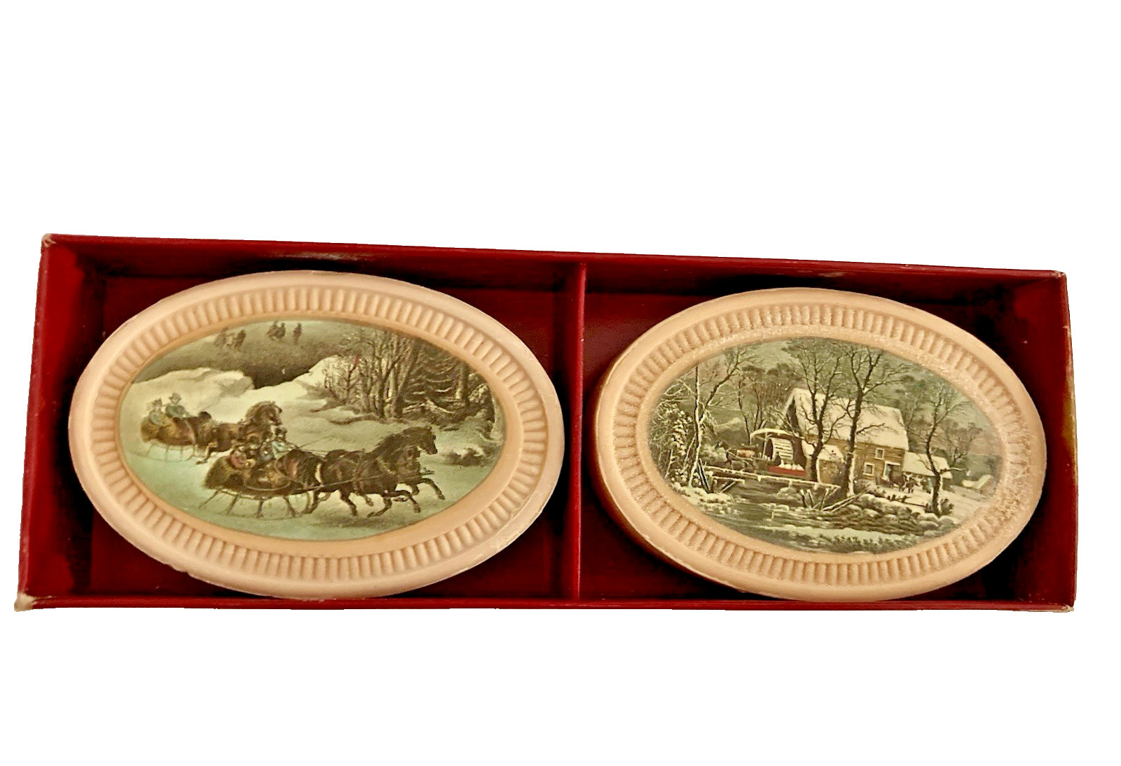 Avon 1876 Winterscapes Fragranced two 3 oz. Bar Soaps Currier & Ives vtg in box