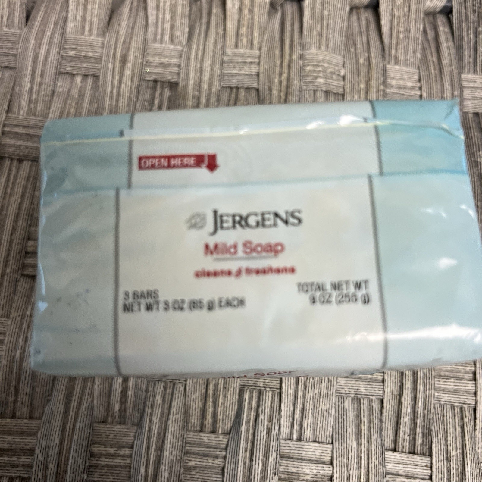 Jergens Mild Bar Soap, Original Cleans & Freshens, 3 Bars- 3oz Each Tallow