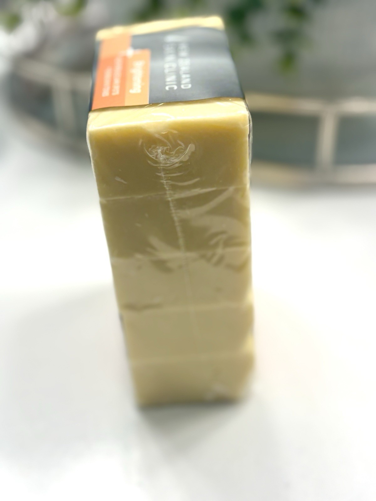 New Zealand Skin Clinic Brightening Vitamin C & Turmeric Body Soap 5
