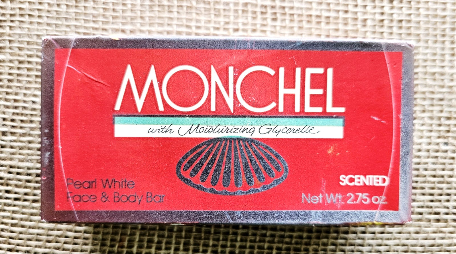 Vintage 1982 Monchel Pearl White Face & Body Soap 2.75oz Scented Sealed Box