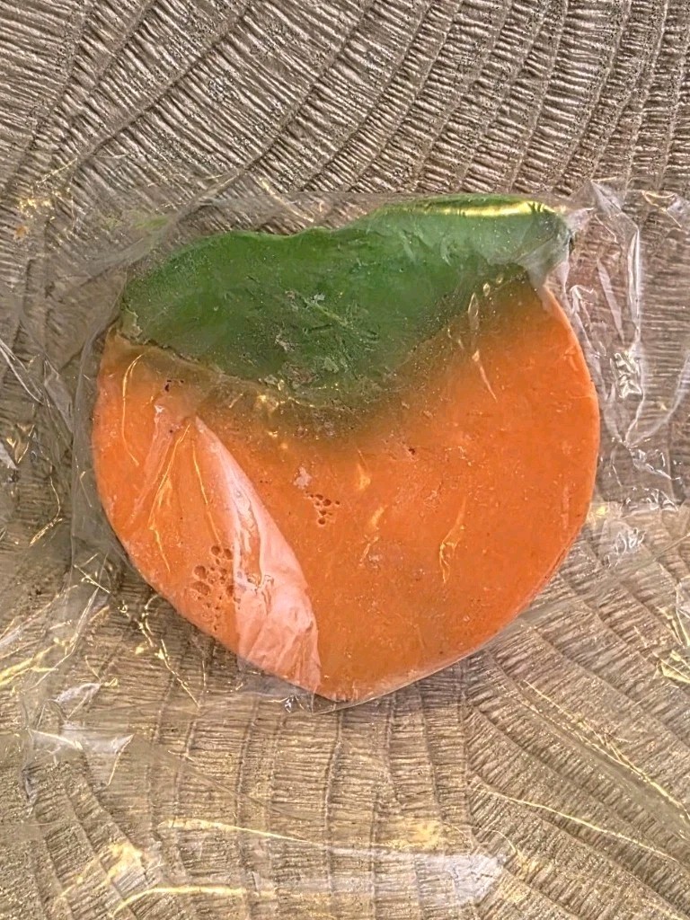 LUSH Peachy Soap Kitchen Exclusive 2.9 oz 85 g (New)