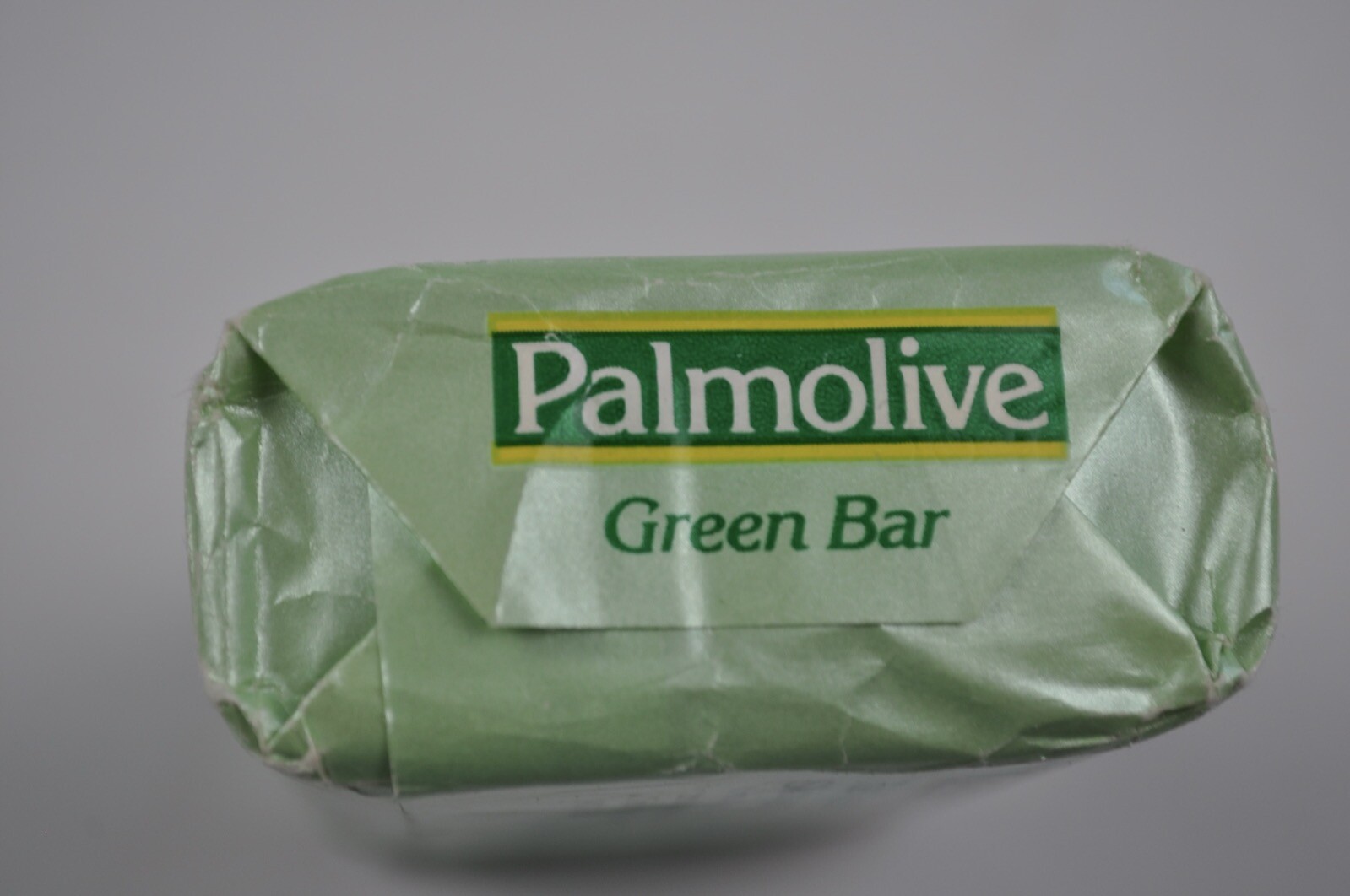 Vintage Palmolive Green Bar 4.75 Oz. Softly Scented Made in USA