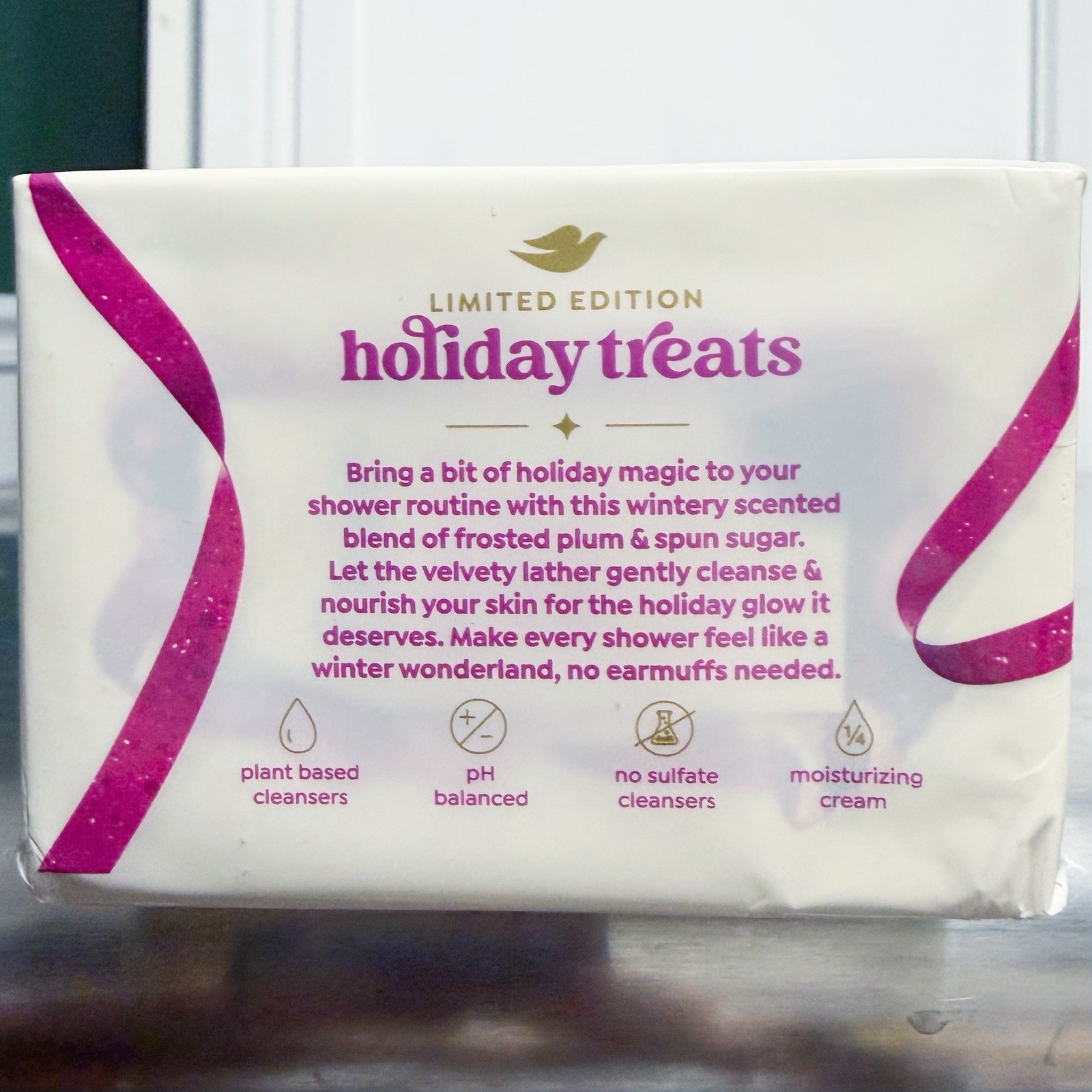 Dove FROSTED PLUM BERRY Limited Edition Beauty Bar Soap ~ 4 Bars New / Sealed