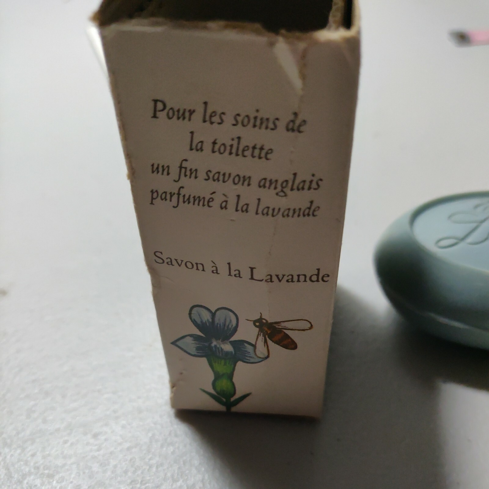SAVON A LA LAVANDE LAVANDER – CRABTREE & EVELYN 3 OZ NEW SOAP – RIPPED BOX