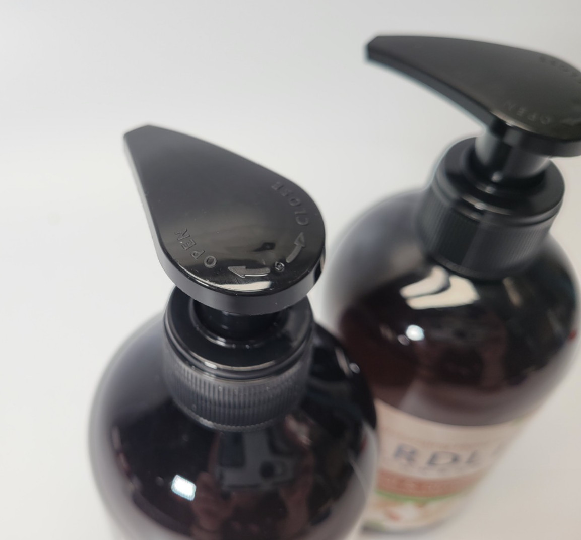 Lot of 2 Yardley Oatmeal Almond Moisturizing Liquid Hand Soap 14 Fl Oz Each