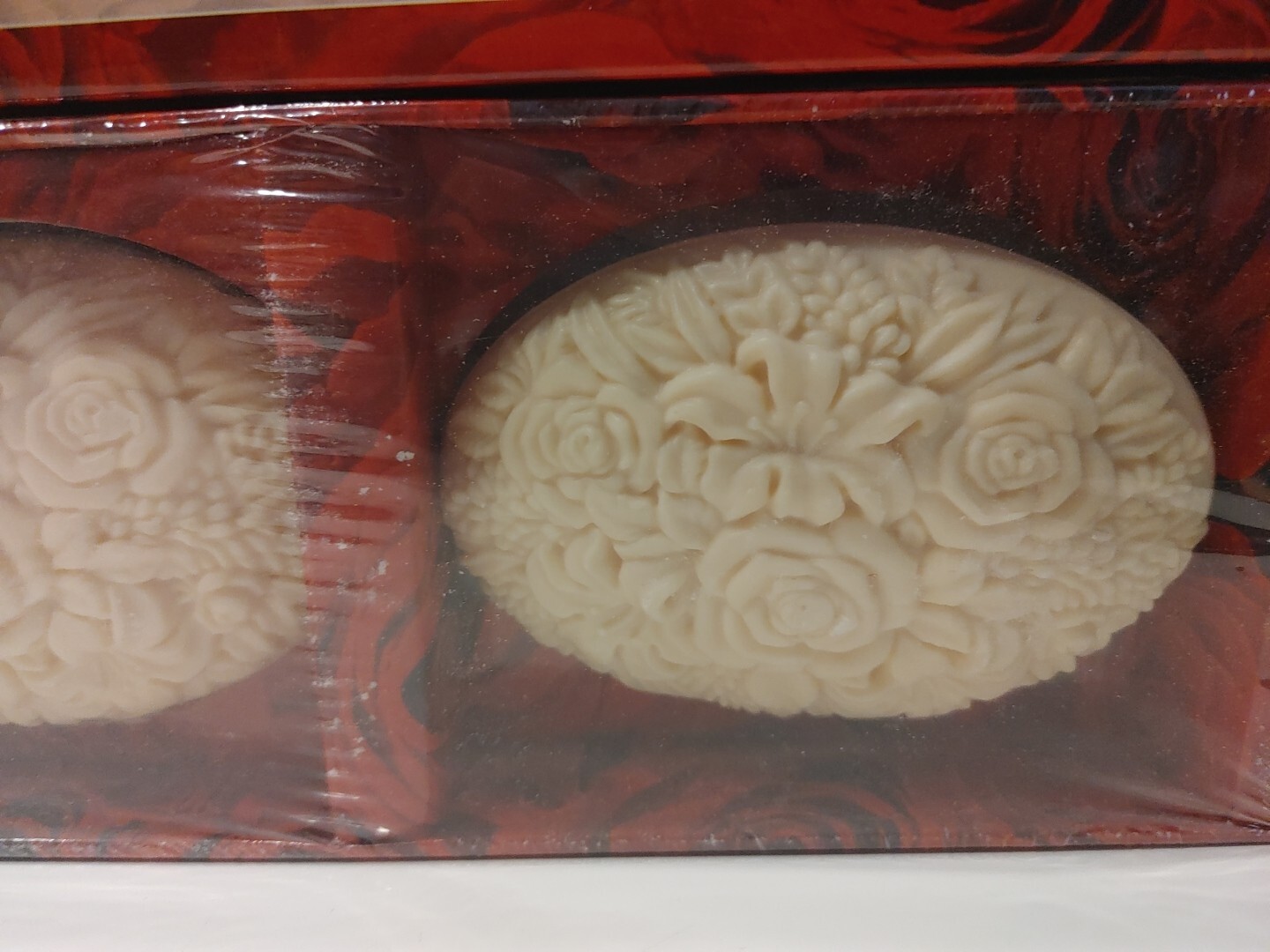 Athena’s Romantica Decorative Floral Rose 2 Soap Set Made in Italy NIB