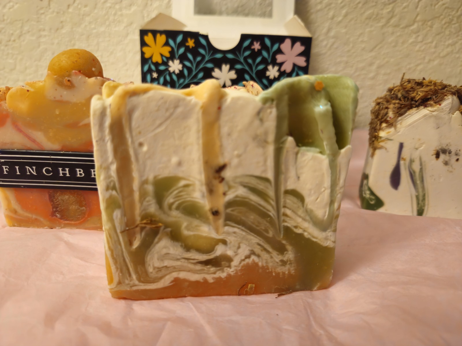 Rare – FinchBerry 4 Handmade Cranberry Chutney Body/Past Curfew & More Soap Set