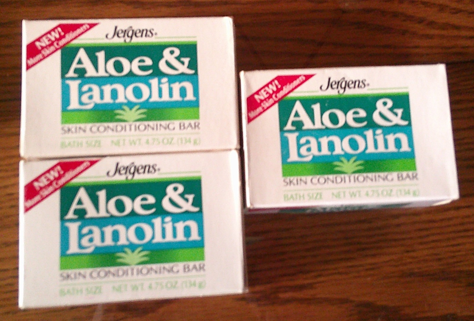 NEW 1986 JERGENS Aloe & Lanolin Skin Conditioning Bath Bars Soap Use or Prop (3)