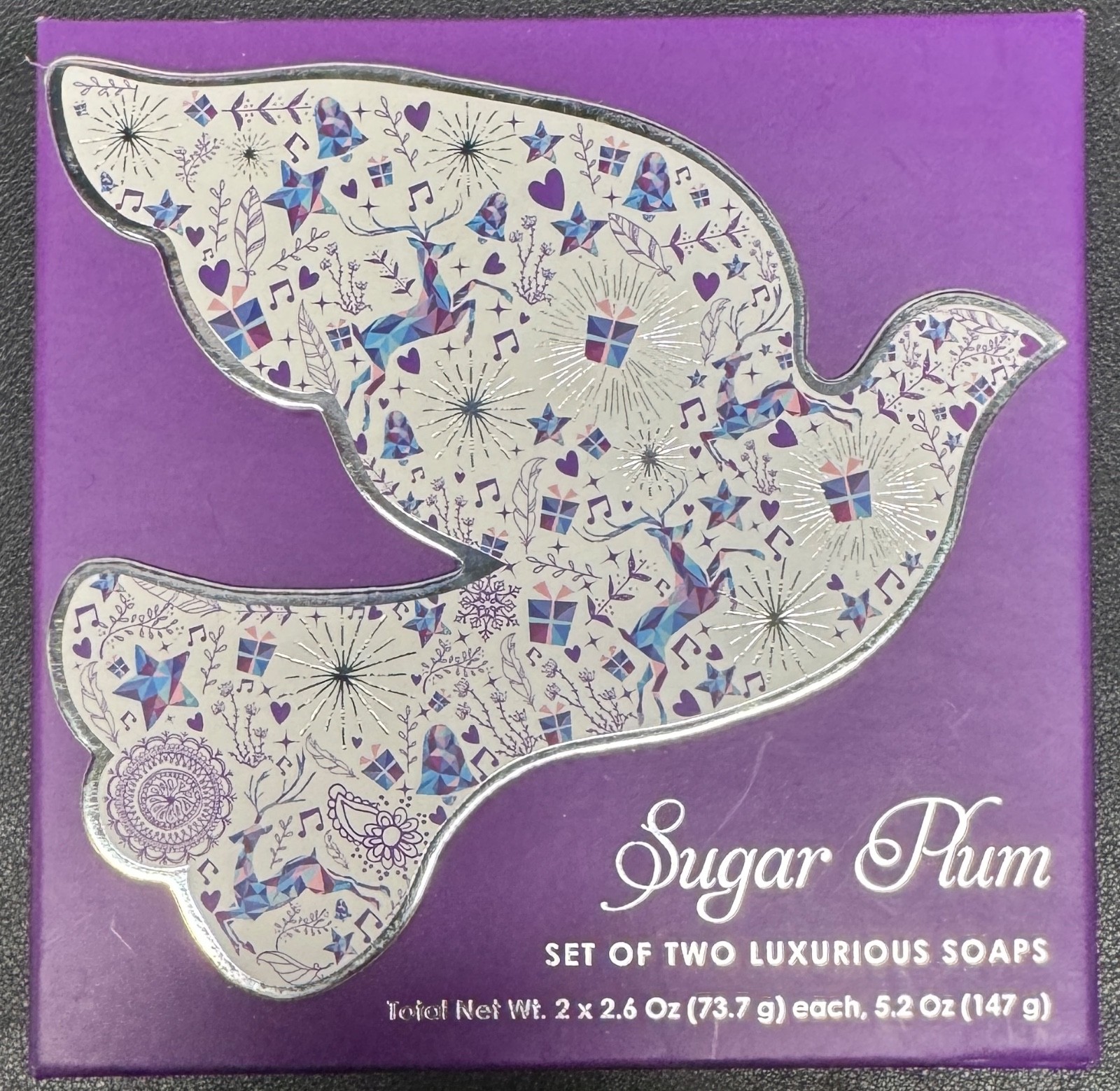 Sugar Plum Set Of Two Luxurious Soaps Total Net Wt 5.2 Oz. Open Box. (Z12)