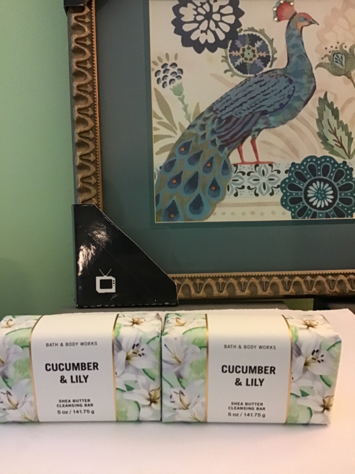 lot of 2 bath body works CUCUMBER & LILY Shea Butter Cleansing soap Bar new