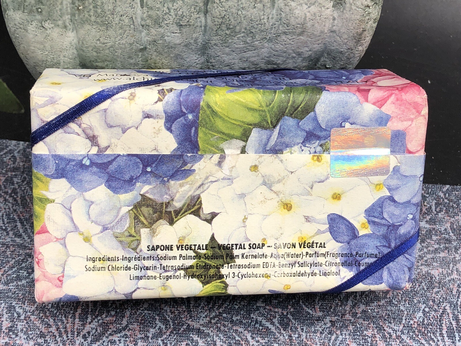 Sapone Vegtale Hydrangea scented Soap 300g/10.6 oz Italy