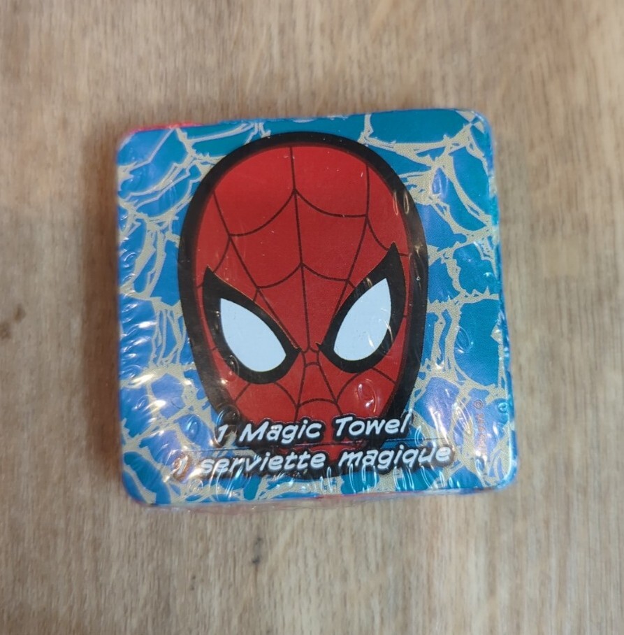 Marvel Ultimate Berry Spiderman Molded Bath Soap Bar Magic Towel Puzzle Spinner