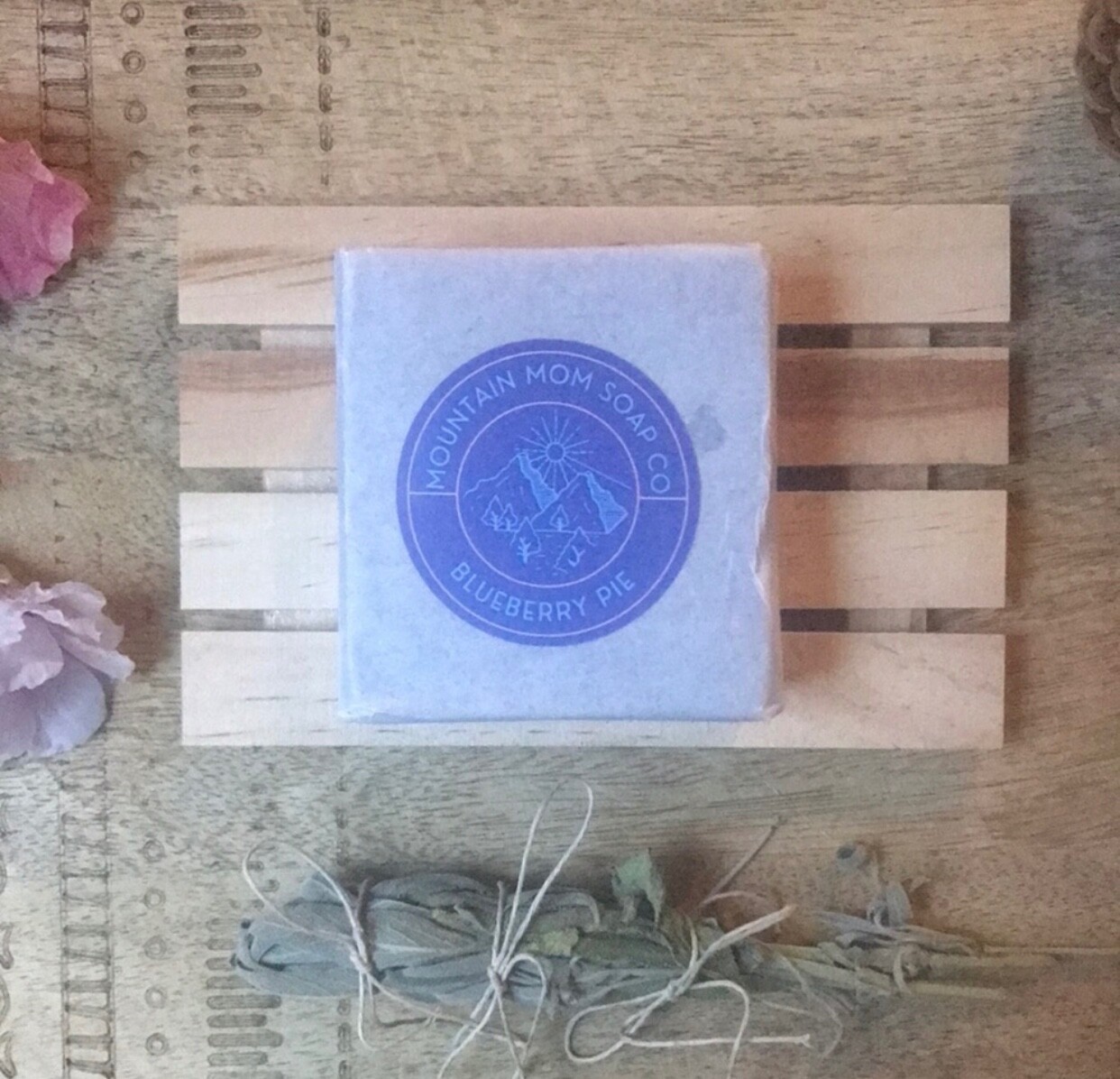 BLUEBERRY PIE vegan glycerin bar soap(4.5 oz)