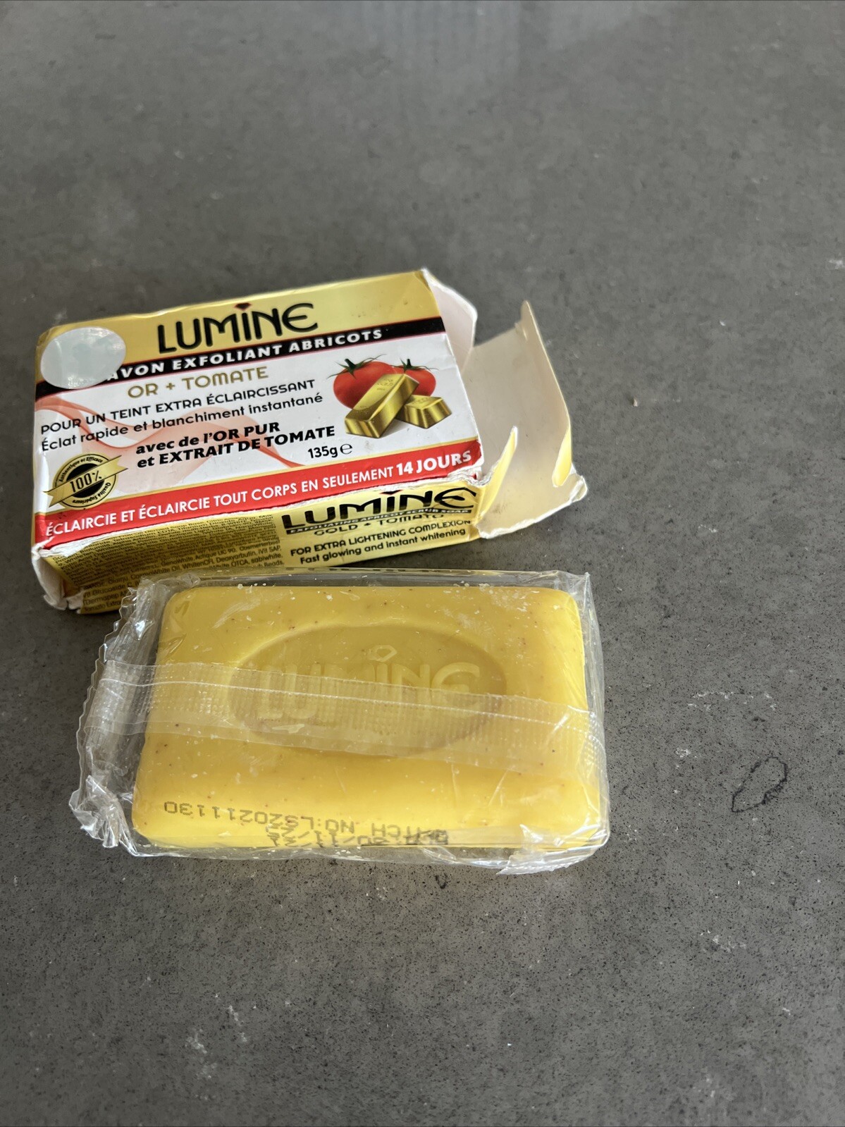 Lumine Exfoliating Apricot Scrub Bar Soap Gold + Tomato 135g | New READ