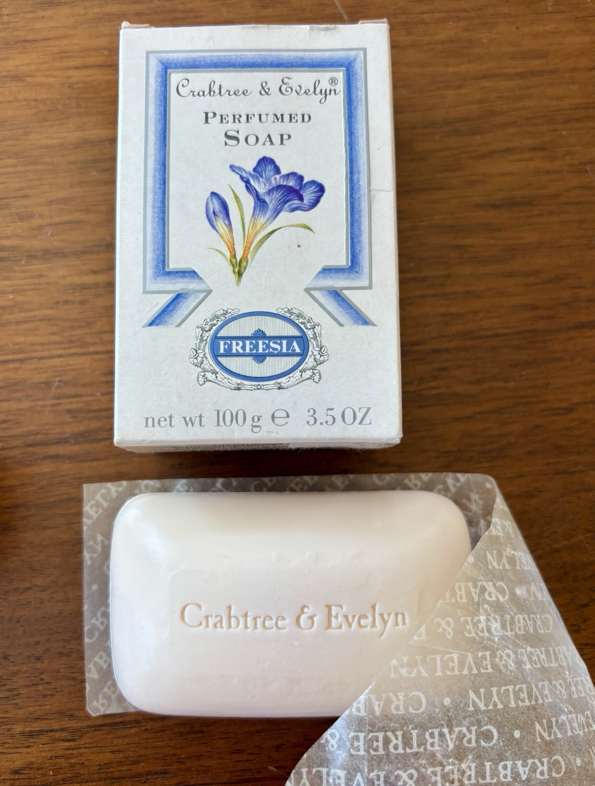 Crabtree & Evelyn 2 Bars Of Vintage Soap Bar Freesia & Tea Rose Glycerin