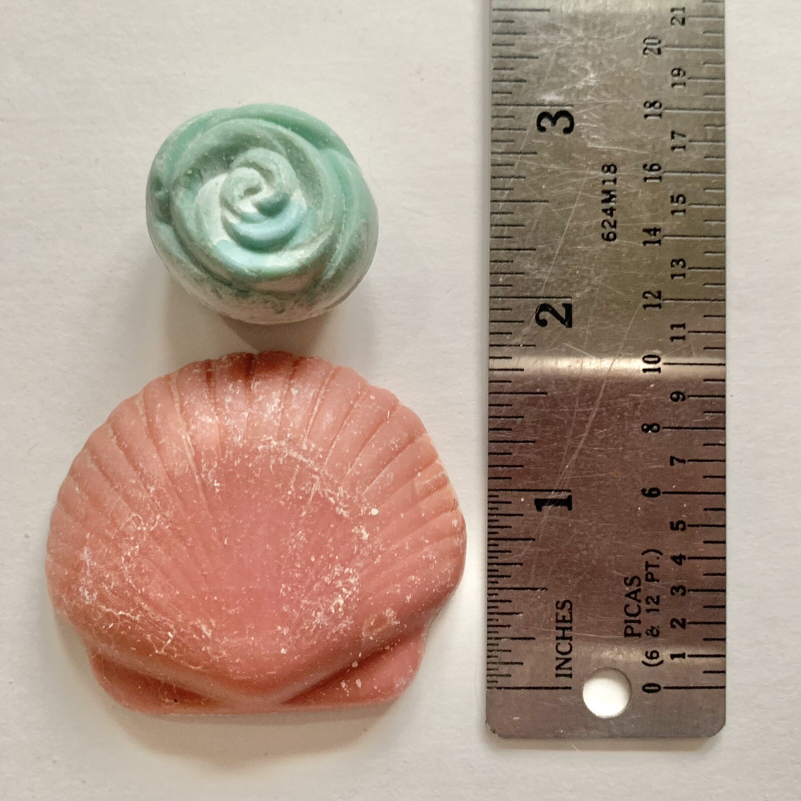 Lot of 9 Vintage Miniature Bathroom Soaps Fan Pineapple Shell Rose Cube Alwin