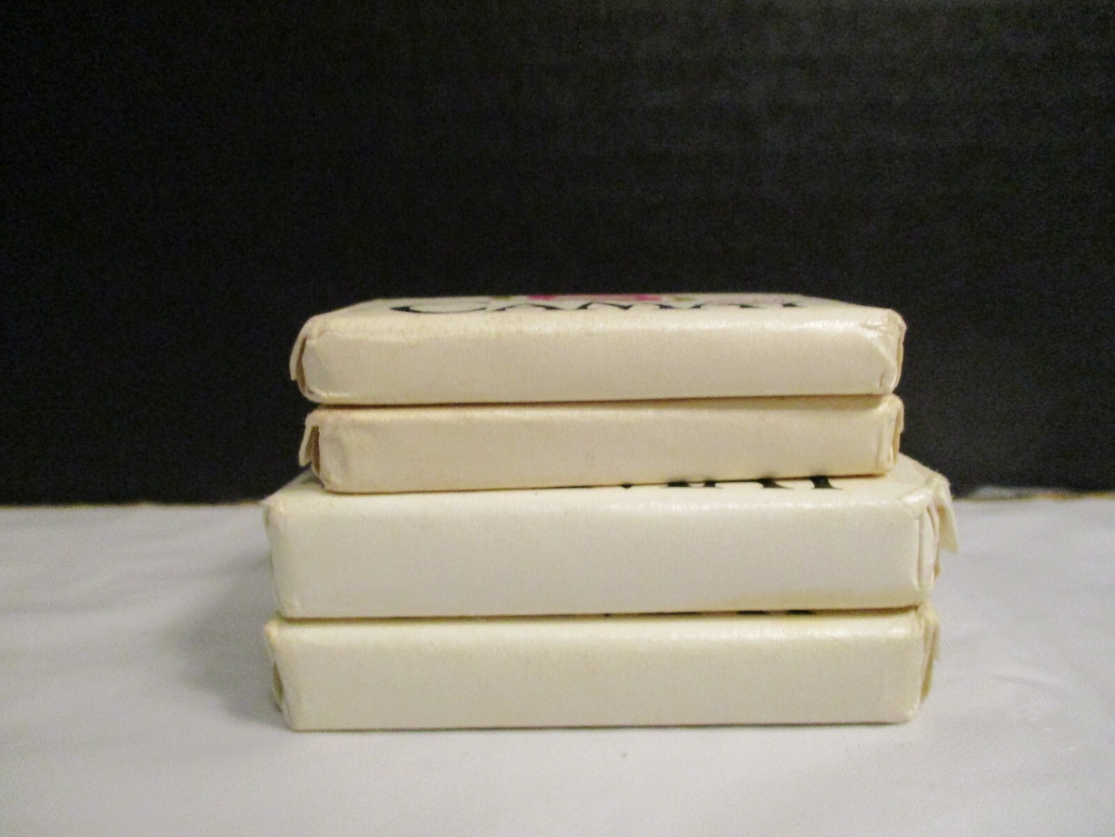 Lot 4 Bars Camay Hotel Travel Size Soaps 2 1 Oz, 2 .5 Oz NOS Unopened Vintage