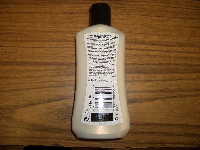 2-OLAY (OLAZ) Total Effects 7 in one Anti-Aging Facial Cleansing Milk 6.7 oz ea