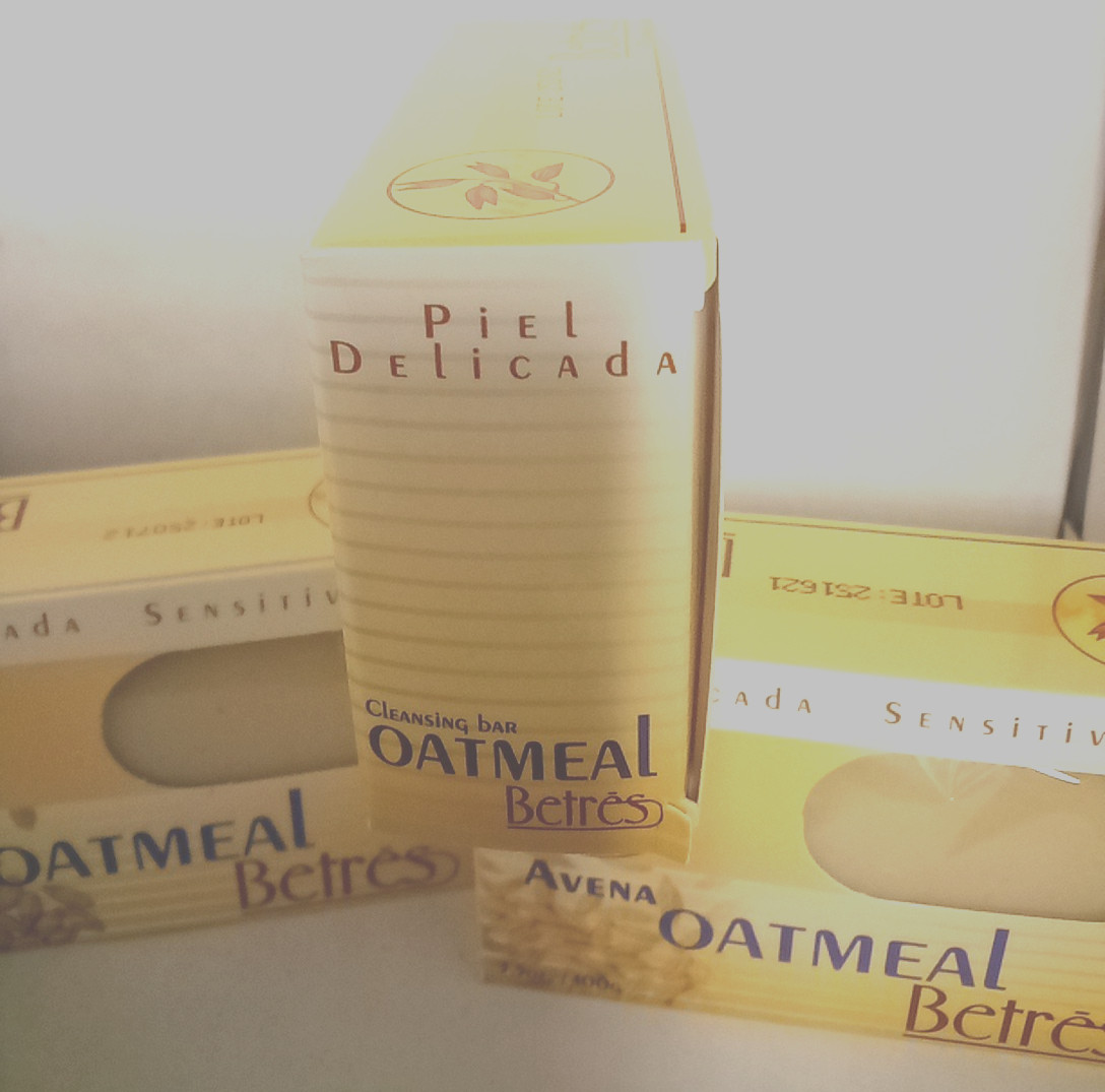 Avena Betres,Oatmeal Jabon Soap 3.50 oz Cleansing Bar ( 3 Pack )