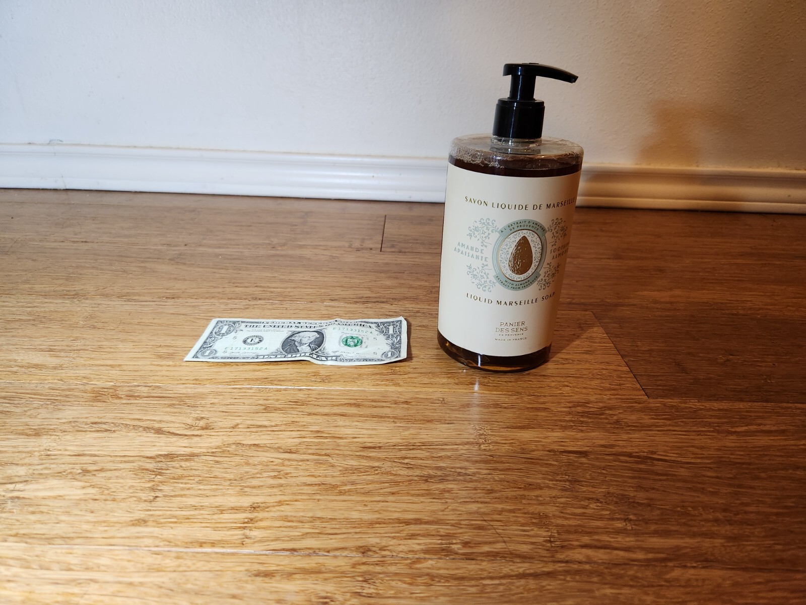 Panier Des Sens Liquid Soap Soothing Almond 25.3 fl.oz. / 750ml Made In France