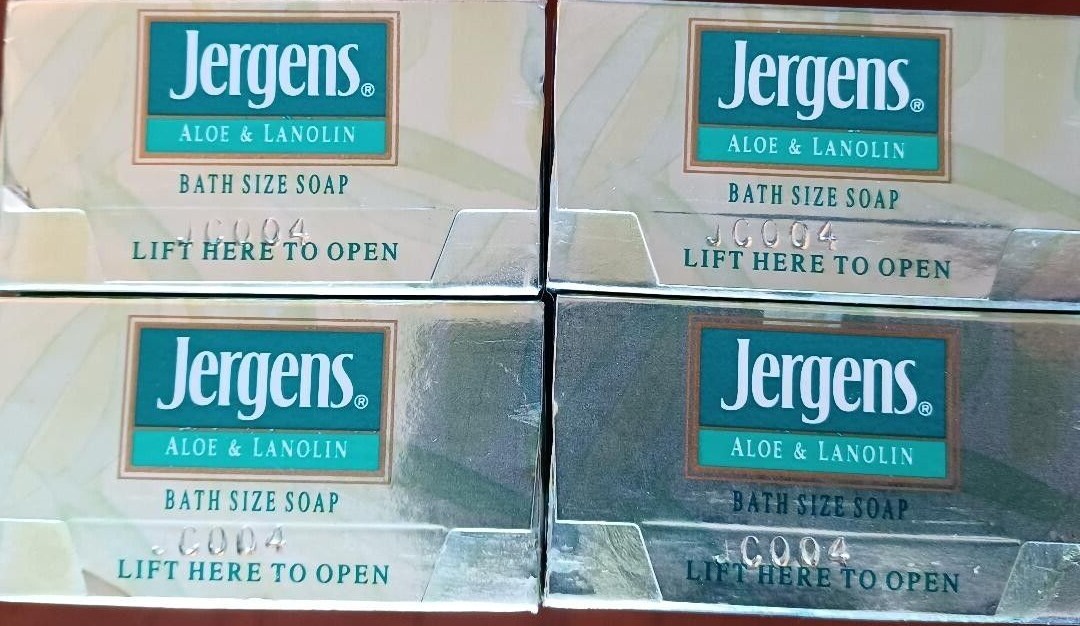 Vintage 1991 2x2pk Jergens Aloe & Lanolin Soap Bar 4.75oz NOS USA Movie TV Prop