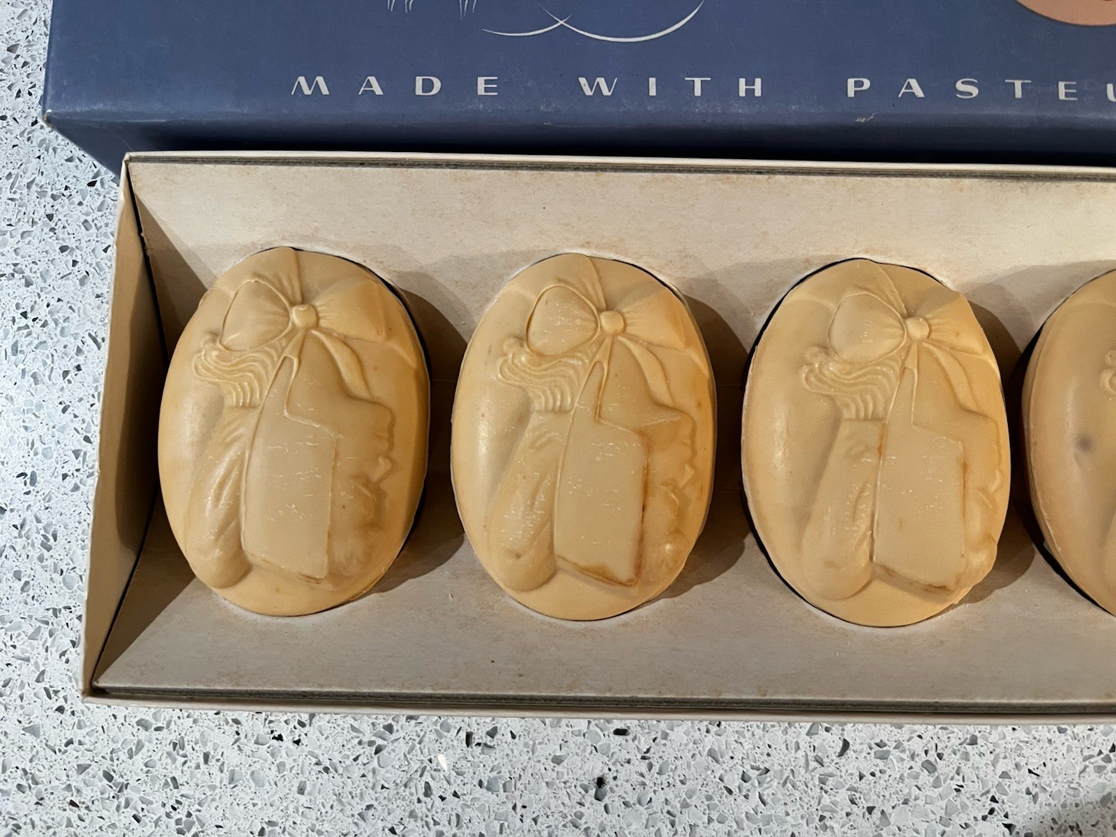Vtg Lorie For Dry Sensitive Skin Savon Au Lait Soap