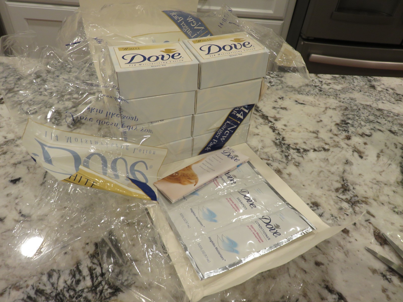 Vintage 2001 Dove White 1/4 Moisturizing Lotion Beauty Bar 4.75 oz Lot of 8 NOS
