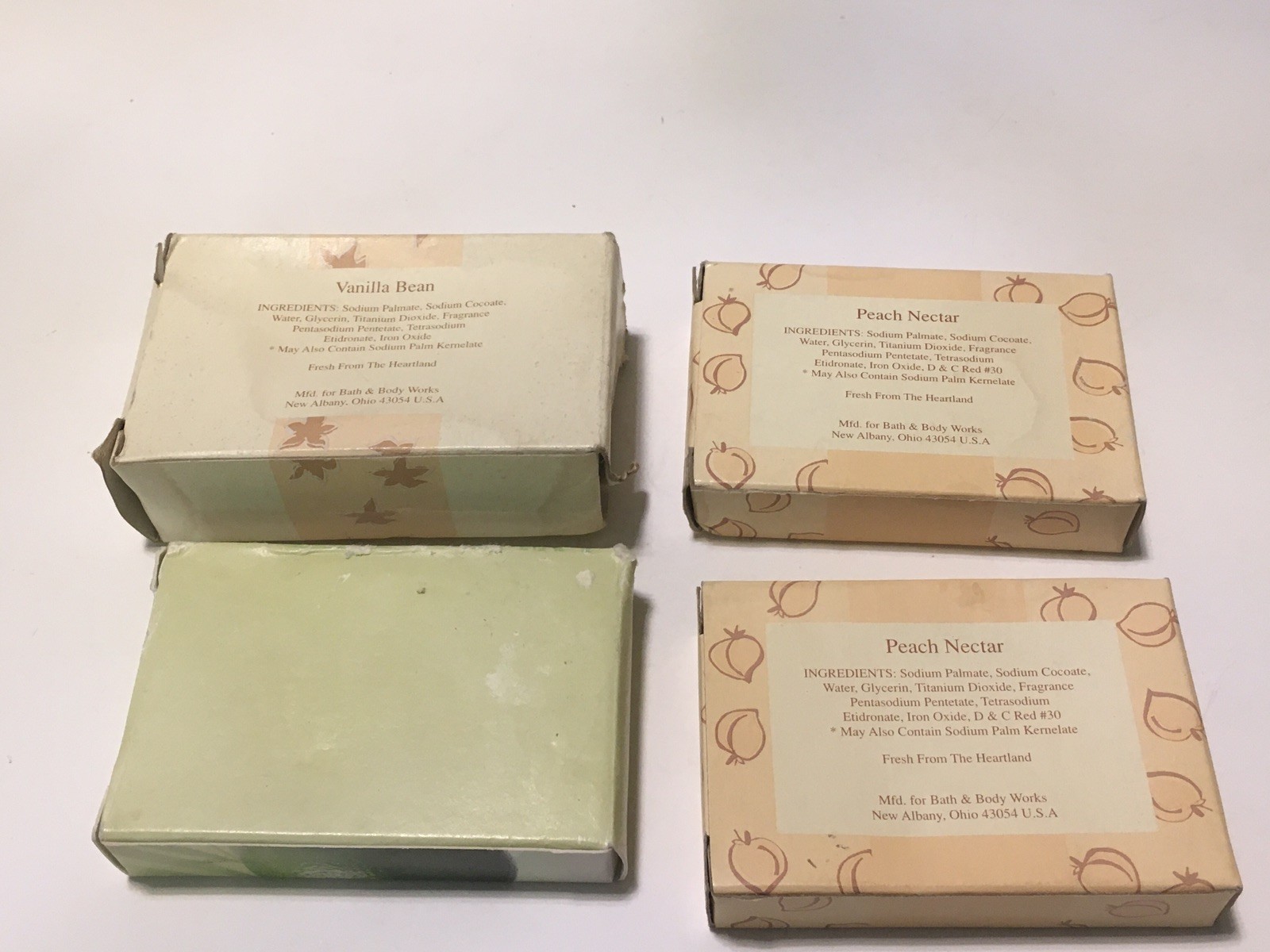 4x Bath & Body Works Cleansing Bar Soap Vanilla Bean Peach Nectar Coconut Lime