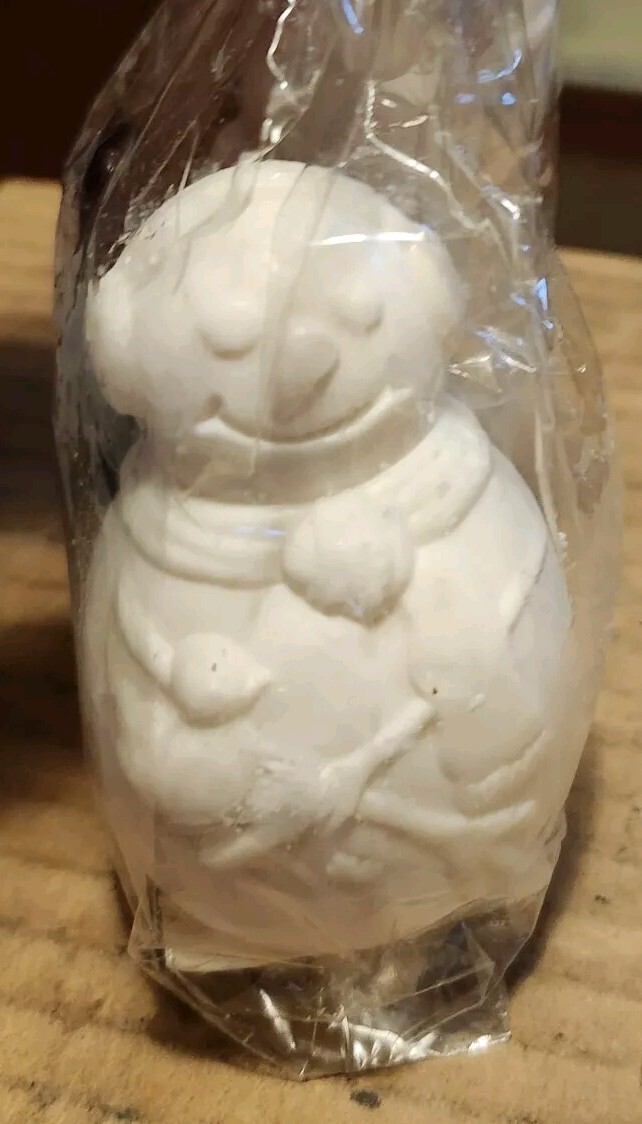 Twinscents Holiday Soaps Snowpeople