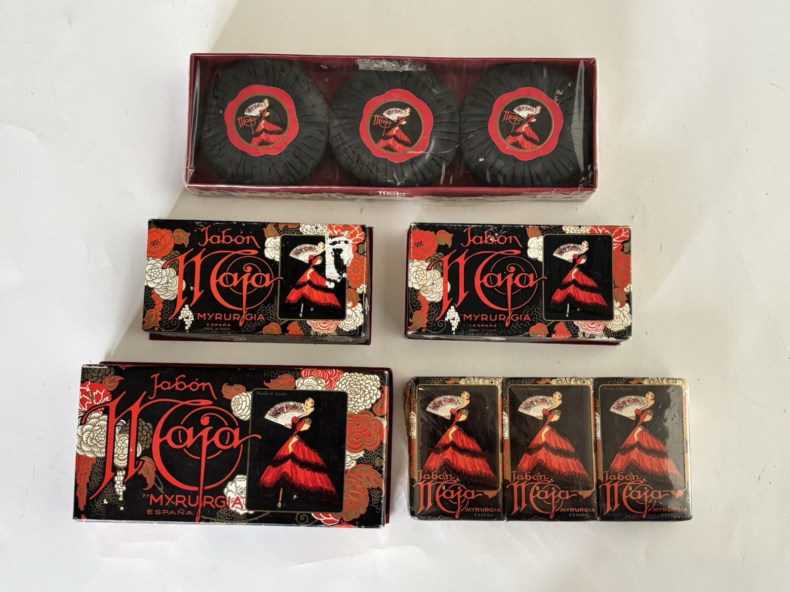 Vintage Myrurgia Maja Flor de Blason Soap Lot Spain Jabon Fan Boxed Vanity