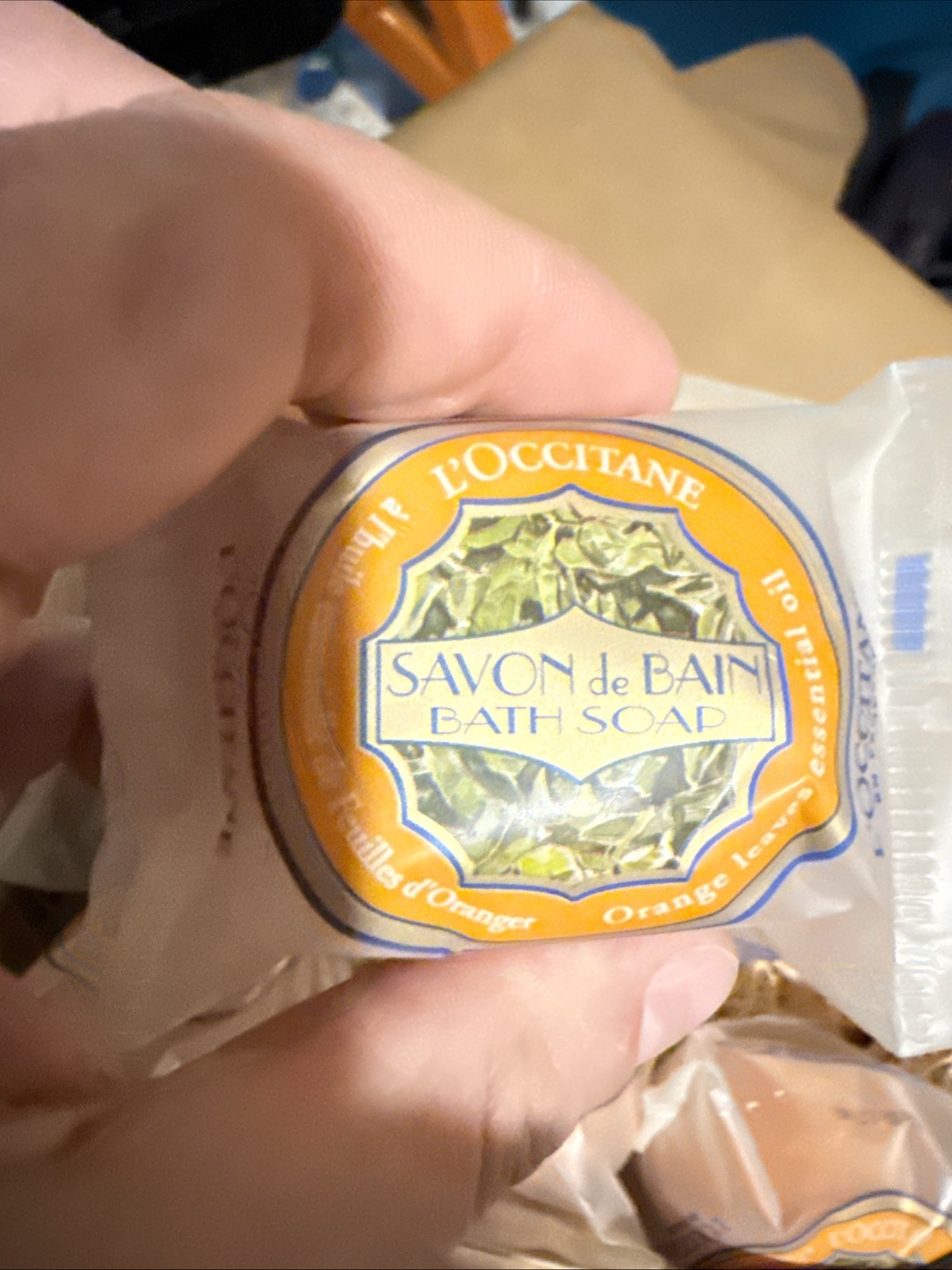 L OCCITANE ORANGE LEAVES ESSENTIAL OIL SOAP BARS 8 BARS 1.7oz EACH SLD PACKAGE