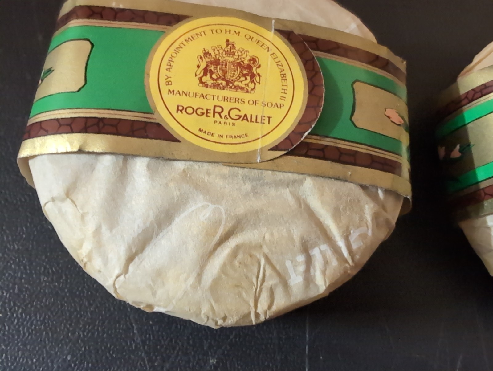 LOT Roger & Gallet Perfumed Soap 3.5 /5.3 oz CEILLET MIGNARDISE CARNATION