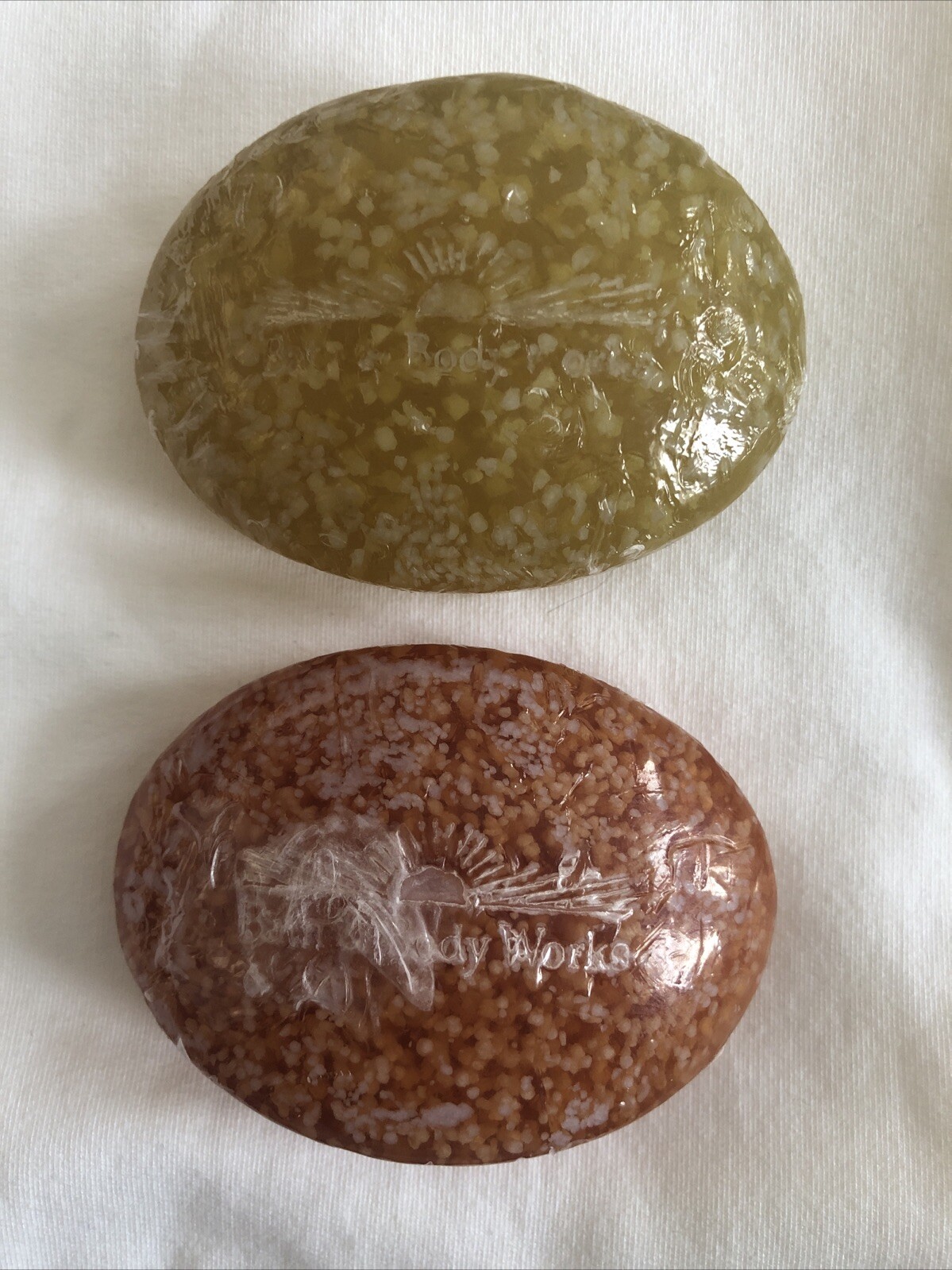 Vintage 2 BATH & BODY WORKS 4 oz. Bar Gentle Glycerin Soap Orange & Yellow Read