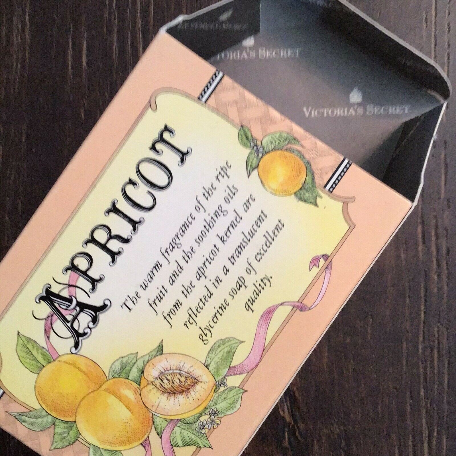 NEW Victoria’s Secret Vintage 1988 APRICOT Glycerin Soap Bar 4.4 oz NOS NIB