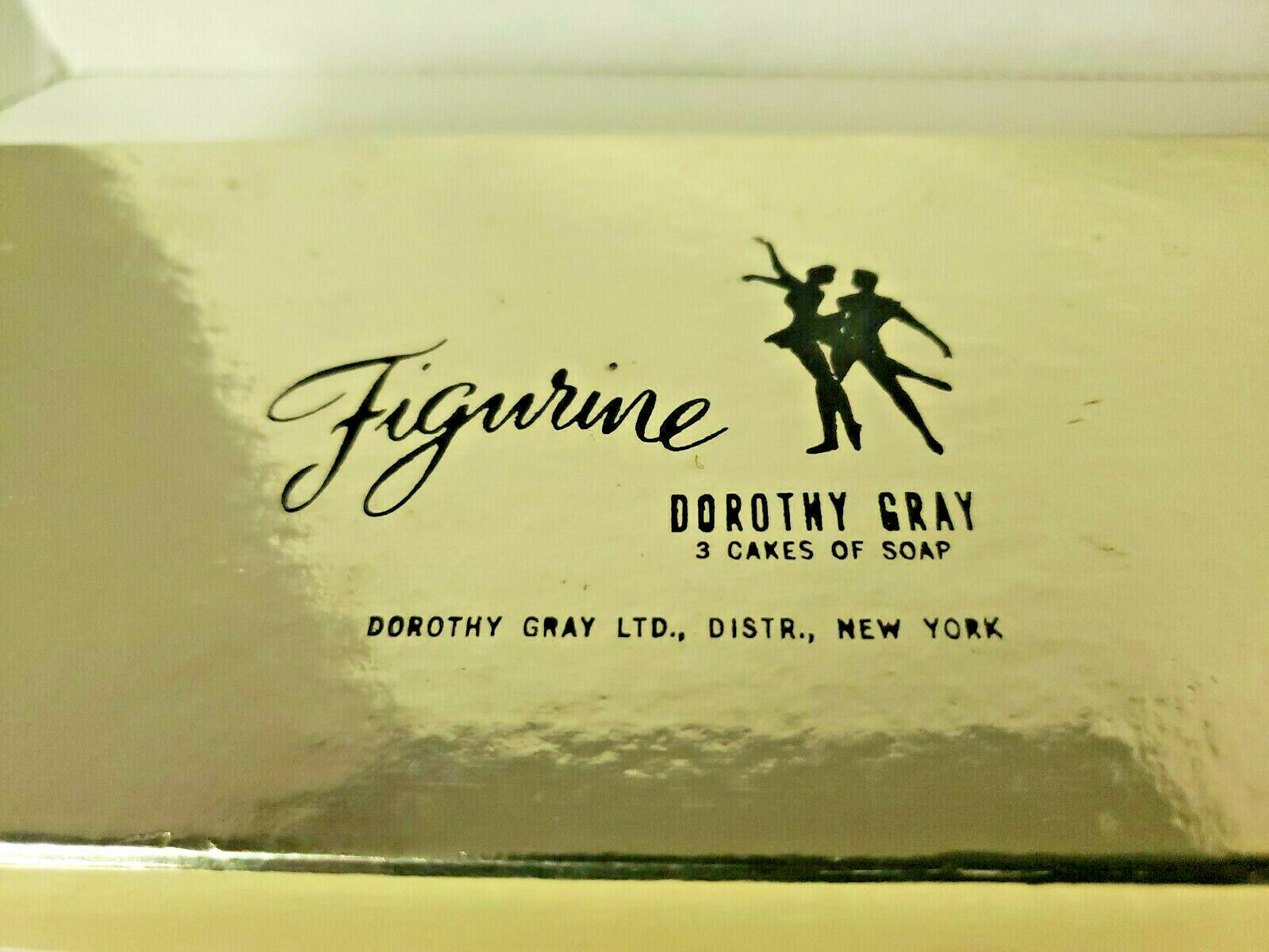 Vintage Dorothy Gray “Figurine” 3 Bar Soap Set in Original Box Rare U34