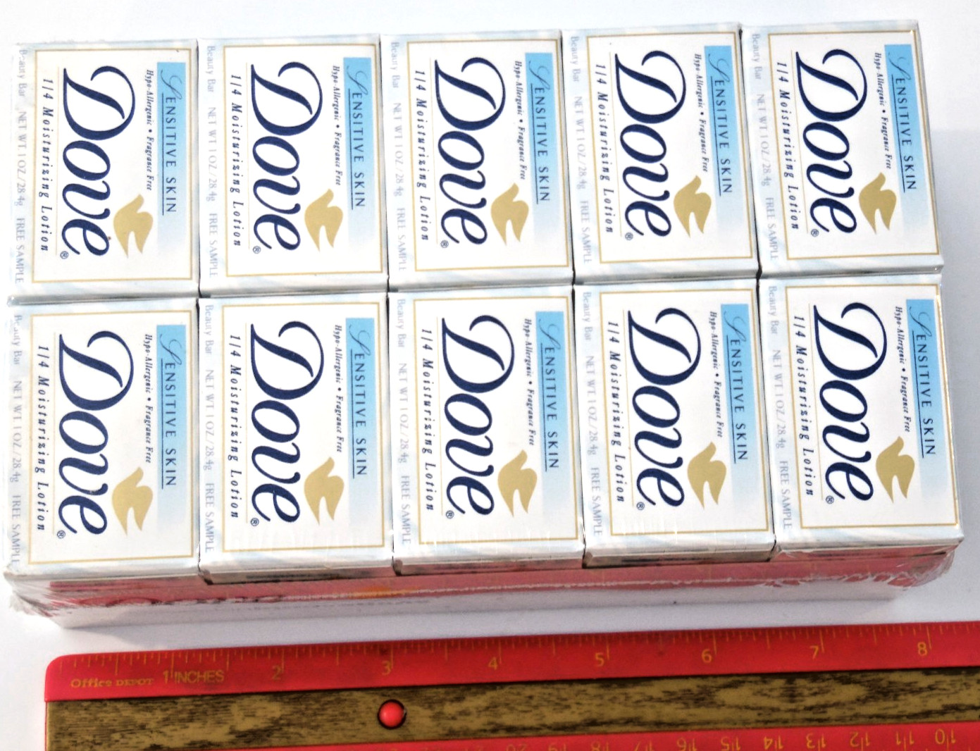 Vtg 30 Cnt Box bulk Dove Sensitive Skin 1/4 Moisturizing Bar Soap 1 Oz Mini 2002