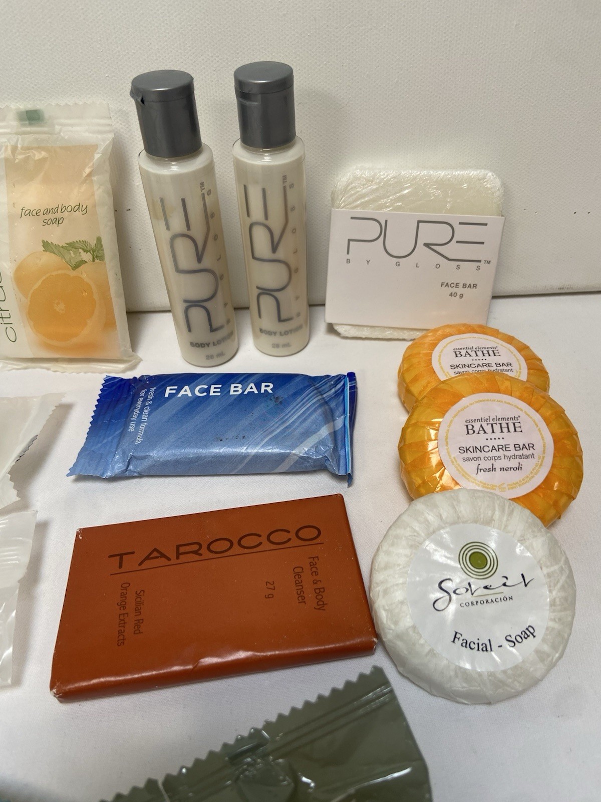 28 Lot 2 lbs Assorted Bar Soap 5 Neutrogena Crabtree 6 Jose 1.25oz Sample Travel