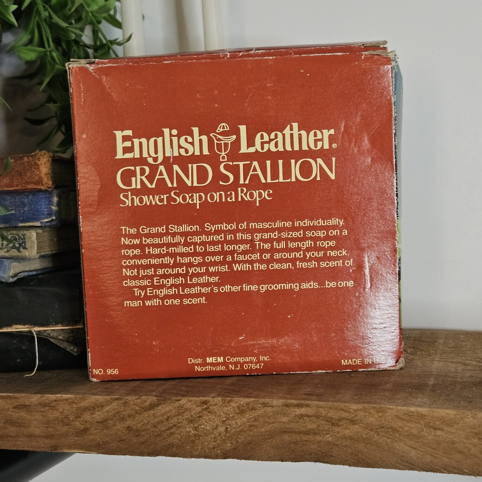 Vintage English Leather Grand Stallion Shower Soap On A Rope Full Length 8.5 Oz