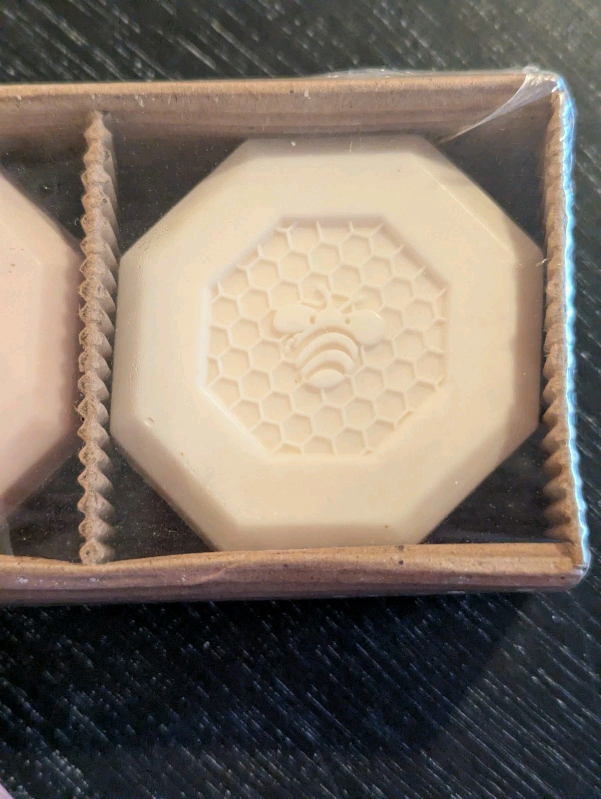 Soaps CST Fine Honey Assortment Beeswax/Aloe/Roseberries/Goat Milk 4 – 3.5oz USA