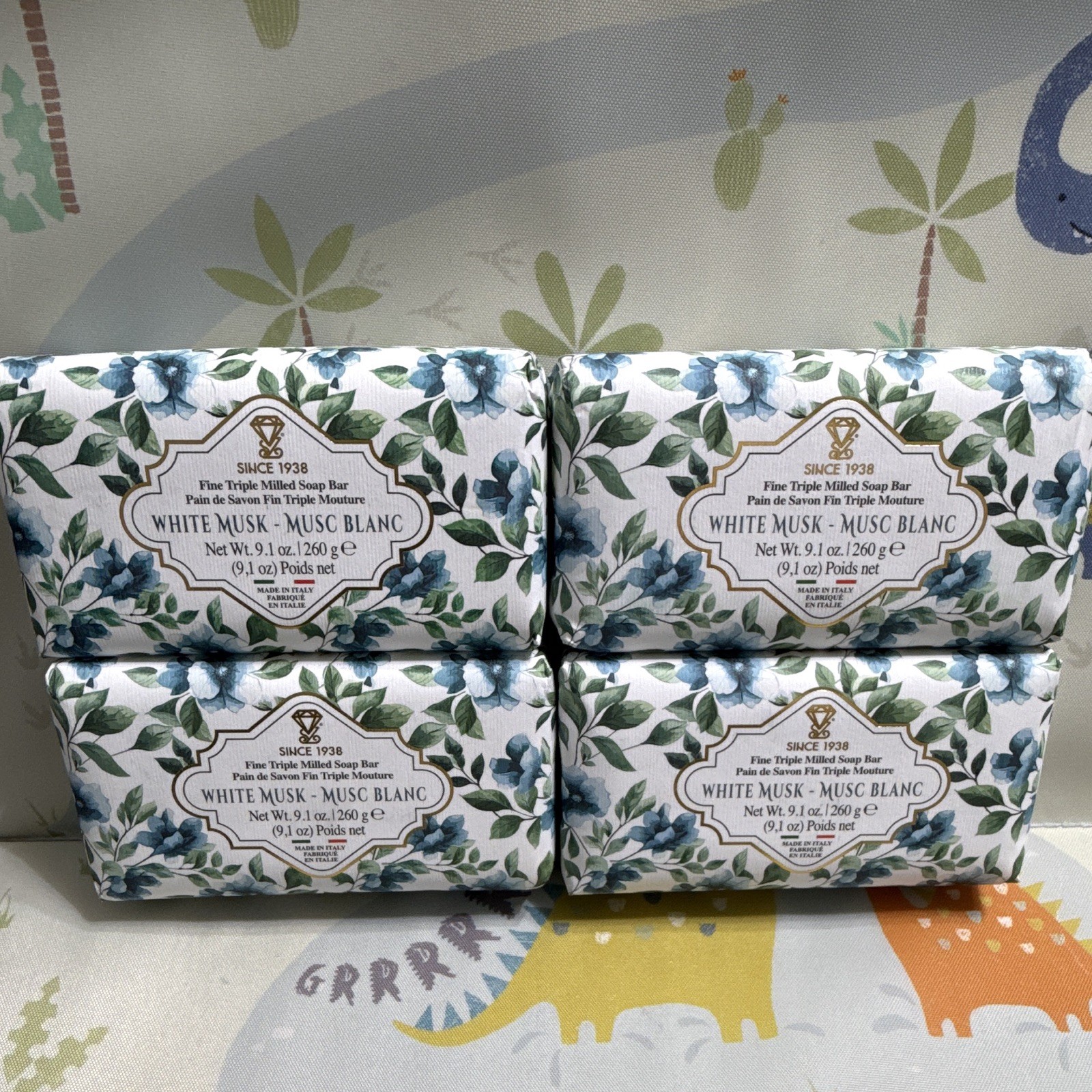 Timeless Elegance: 4-Pack White Musk Soap Bars, Floral Wrap, 9.1 oz Each